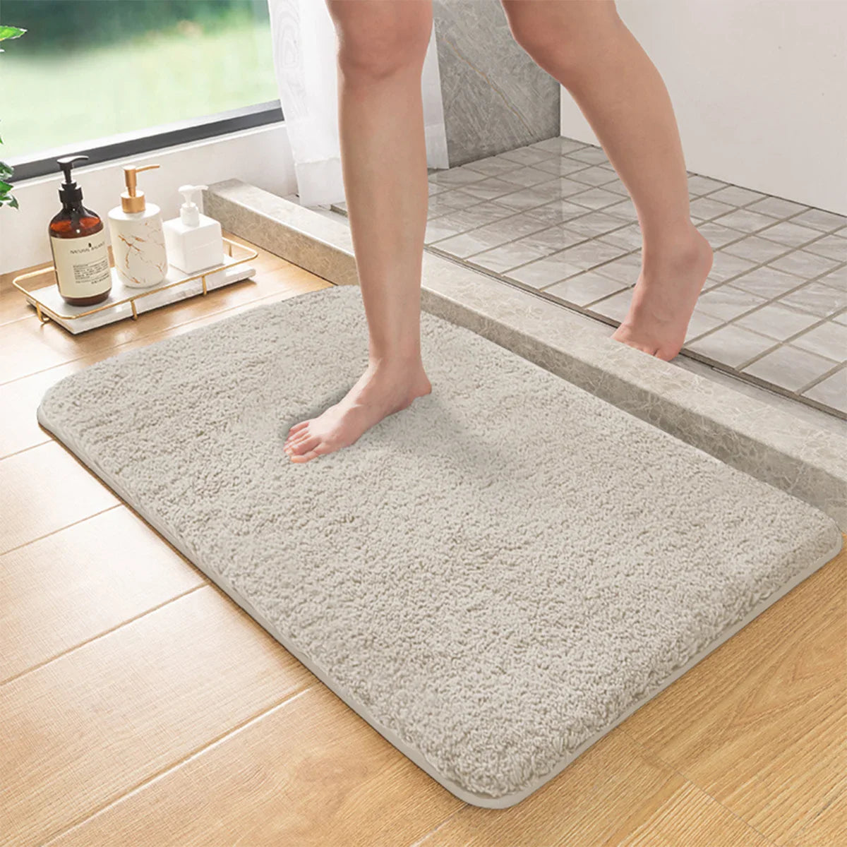 Miękka Mata Łazienkowa Antypoślizgowa i Chłonna – widok produktu 2 | Nuvira Home