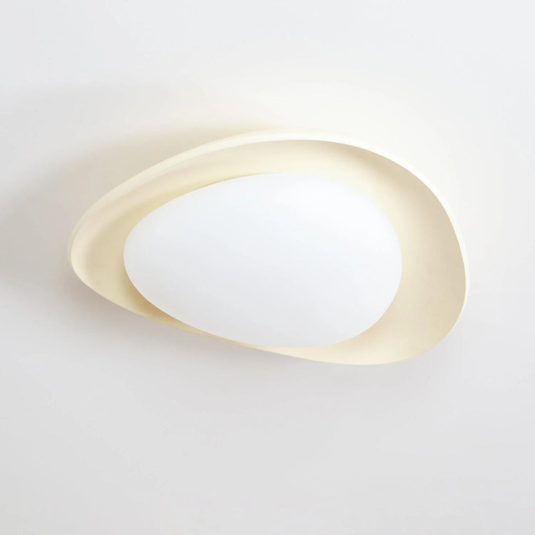 Minimalistyczna lampa sufitowa z motywem liścia – widok produktu 23 | Nuvira Home