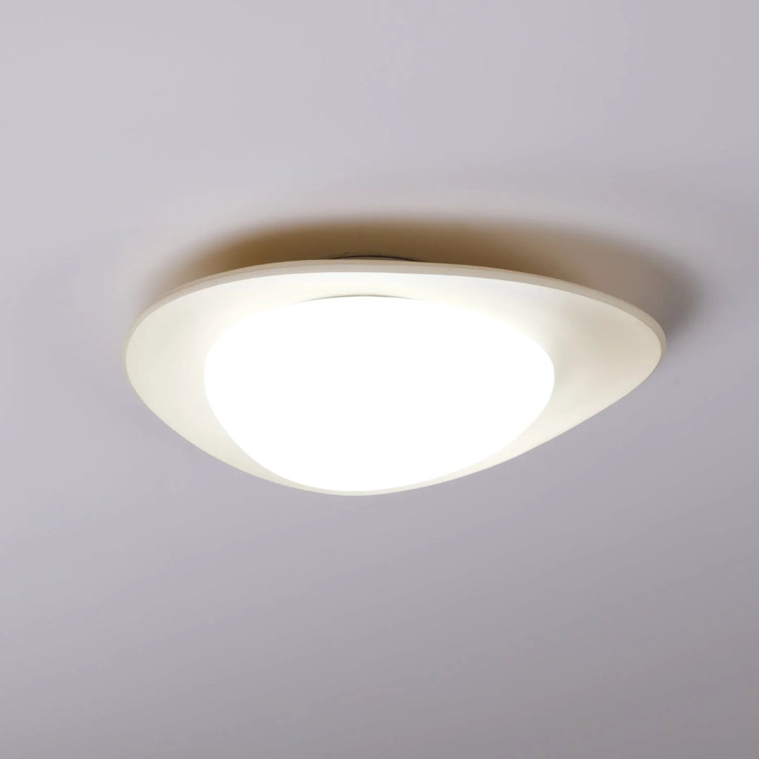 Minimalistyczna lampa sufitowa z motywem liścia – widok produktu 31 | Nuvira Home