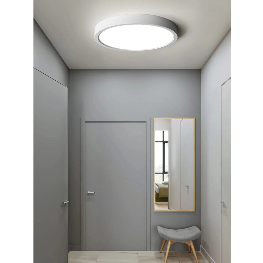 Minimalistyczna okrągła lampa sufitowa – widok produktu 26 | Nuvira Home