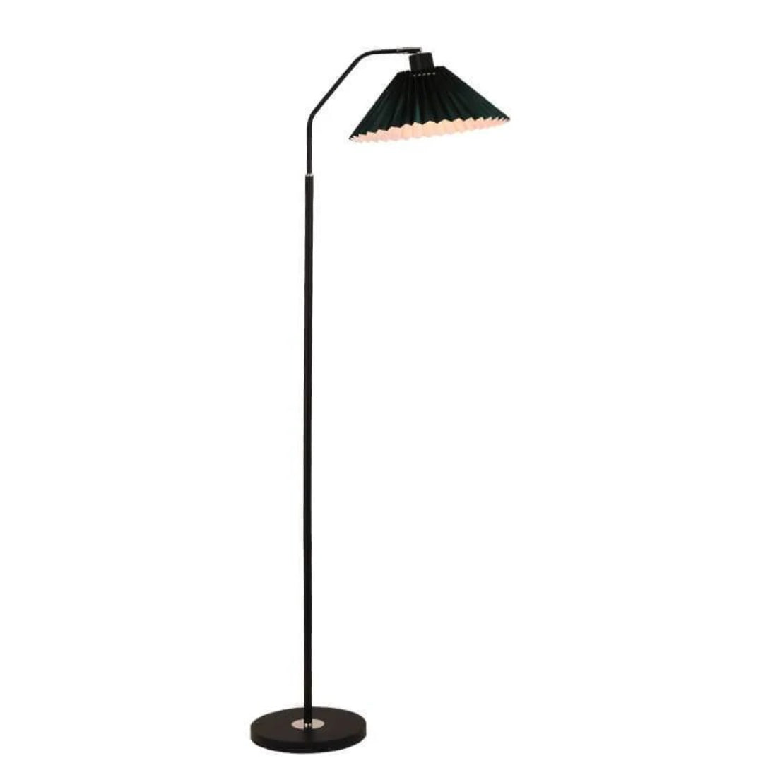 Minimalistyczna plisowana lampa podłogowa z tkaniny – widok produktu 10 | Nuvira Home