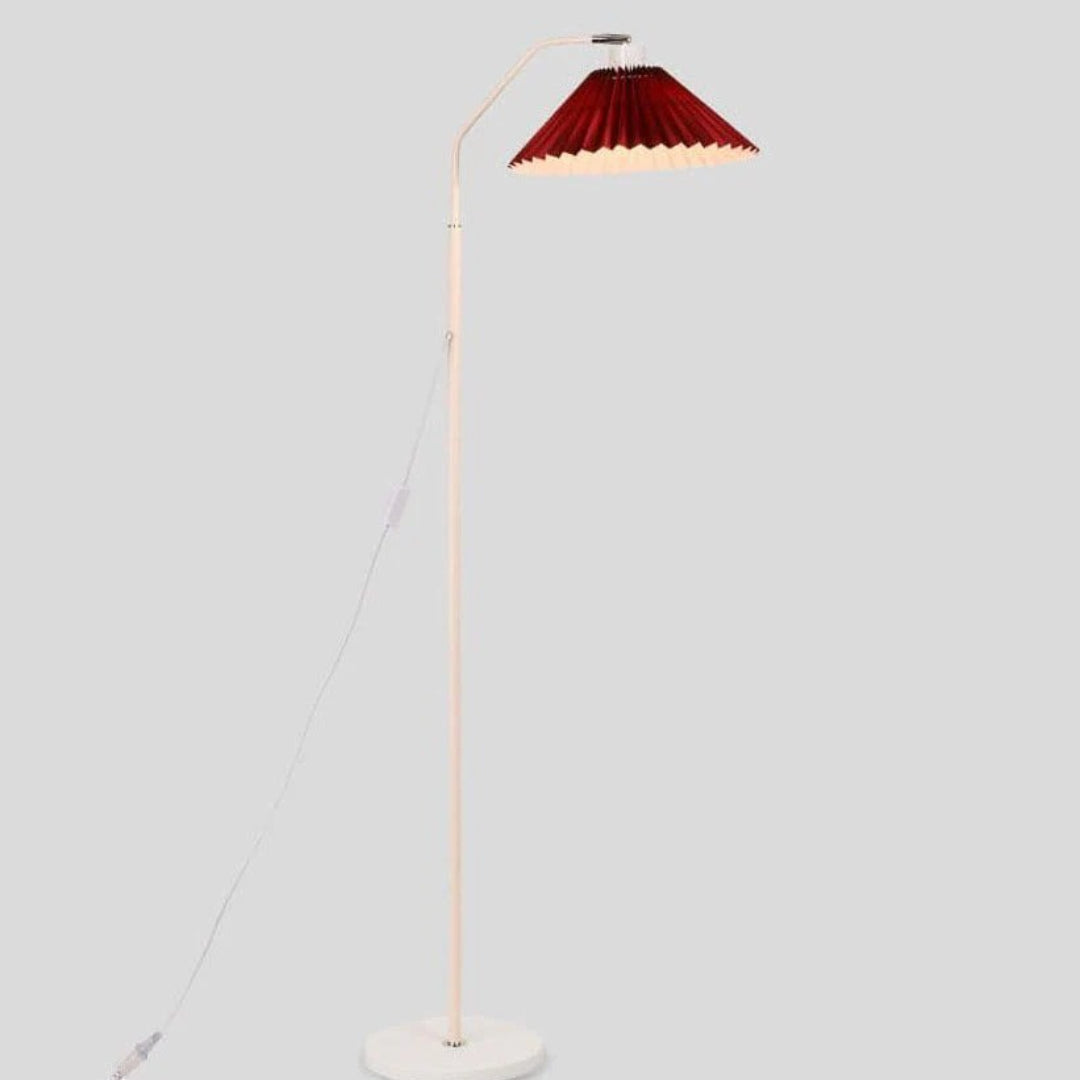 Minimalistyczna plisowana lampa podłogowa z tkaniny – widok produktu 13 | Nuvira Home