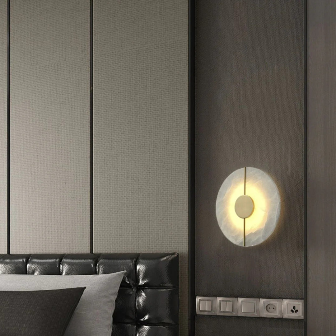 Nordycka marmurowa okrągła lampa ścienna – widok produktu 6 | Nuvira Home