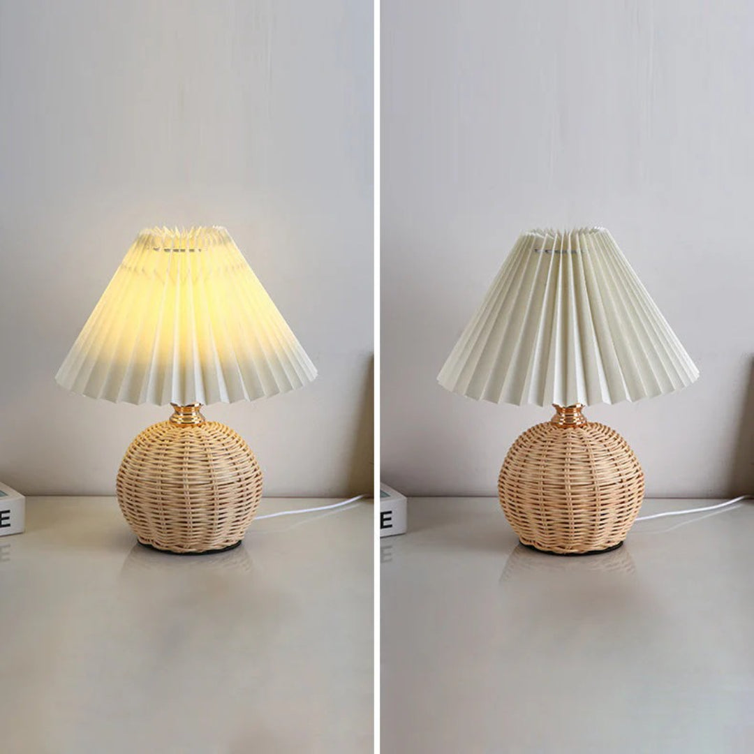 Nordycka rattanowa plisowana lampka stołowa – widok produktu 23 | Nuvira Home