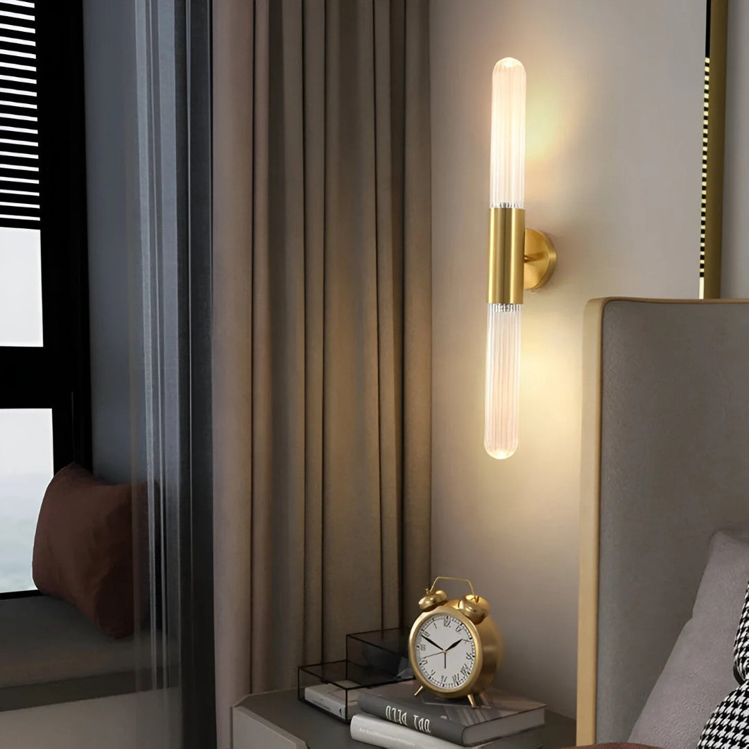 Nordycka szklano-mosiężna lampa ścienna – widok produktu 3 | Nuvira Home