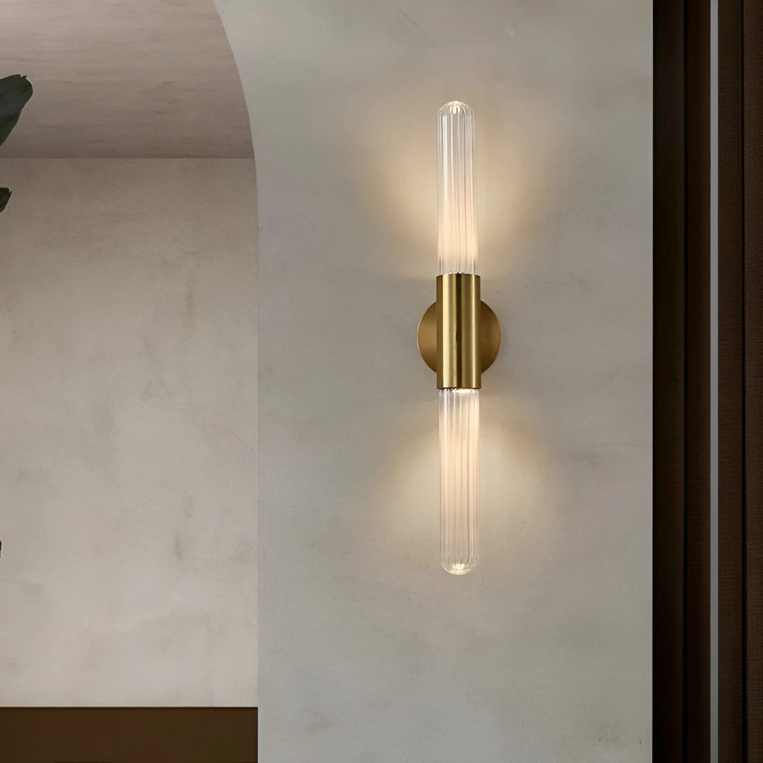 Nordycka szklano-mosiężna lampa ścienna – widok produktu 11 | Nuvira Home