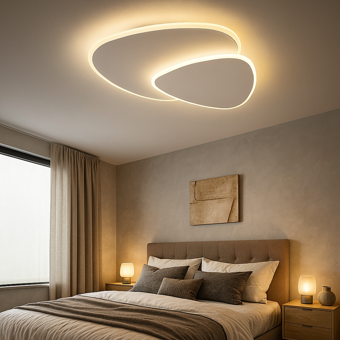 Nowoczesna Lampa Sufitowa O Designerskim Wyglądzie – Ściemniana – widok produktu 3 | Nuvira Home
