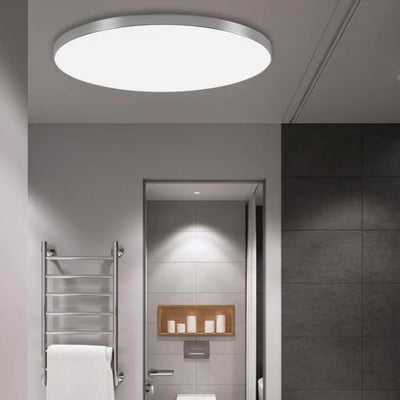 Nowoczesna Okrągła Lampa Sufitowa z Minimalistycznym Designem LED – widok produktu 1 | Nuvira Home
