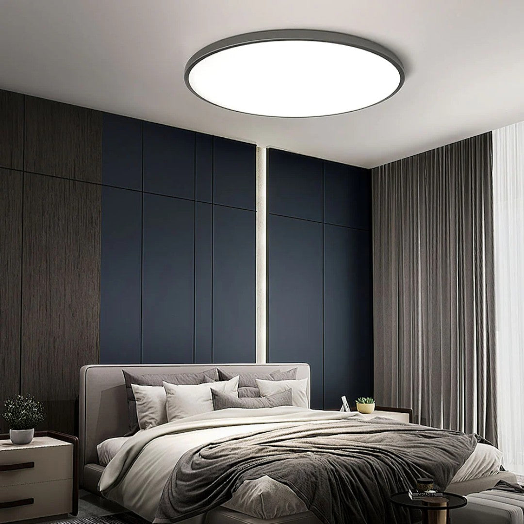 Nowoczesna Okrągła Lampa Sufitowa z Minimalistycznym Designem LED – widok produktu 11 | Nuvira Home