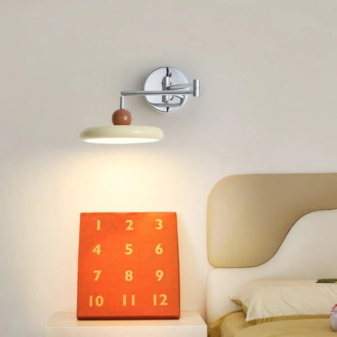 Nowoczesna regulowana szklana lampa ścienna – widok produktu 3 | Nuvira Home