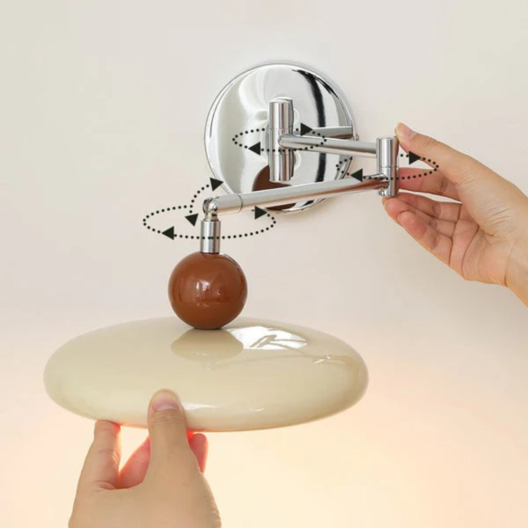 Nowoczesna regulowana szklana lampa ścienna – widok produktu 4 | Nuvira Home