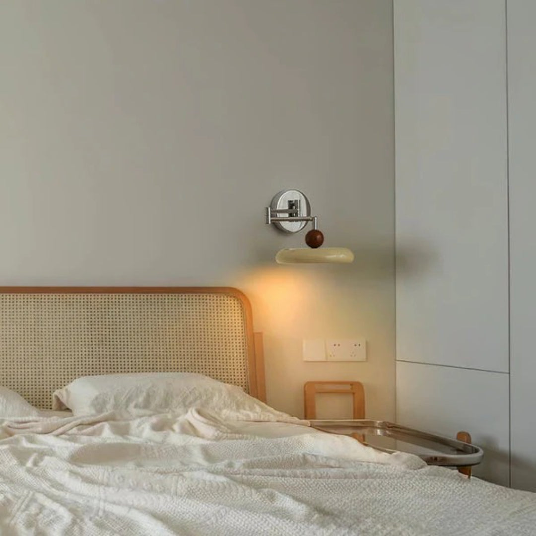 Nowoczesna regulowana szklana lampa ścienna – widok produktu 5 | Nuvira Home