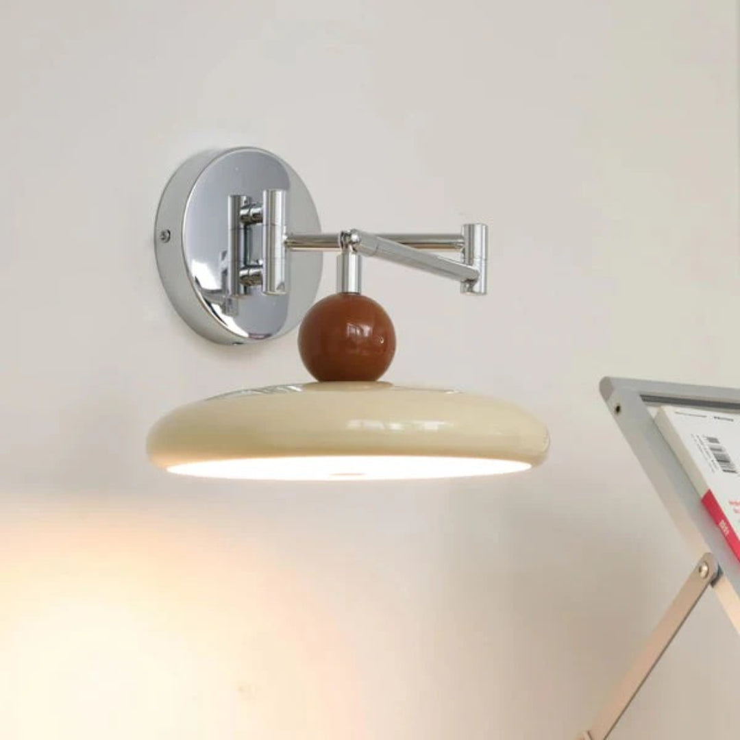 Nowoczesna regulowana szklana lampa ścienna – widok produktu 6 | Nuvira Home