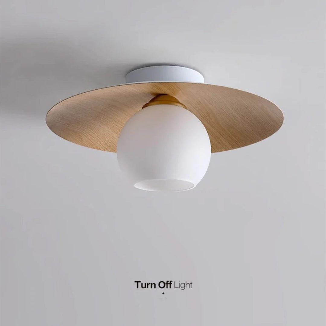 Nowoczesna sufitowa lampa z kulą szklaną – widok produktu 6 | Nuvira Home