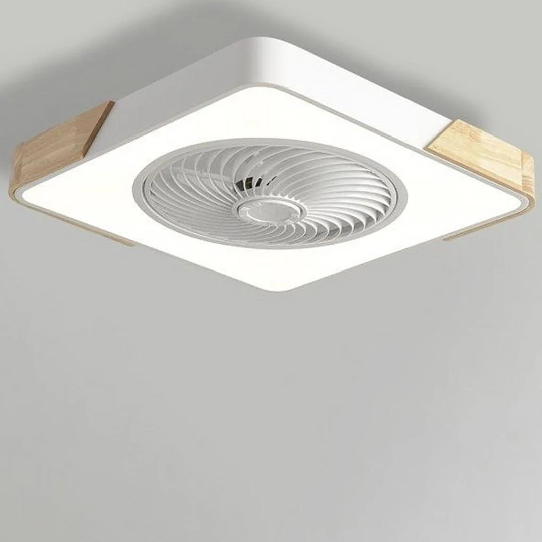 Nowoczesny drewniany wentylator sufitowy z lampą LED – widok produktu 4 | Nuvira Home