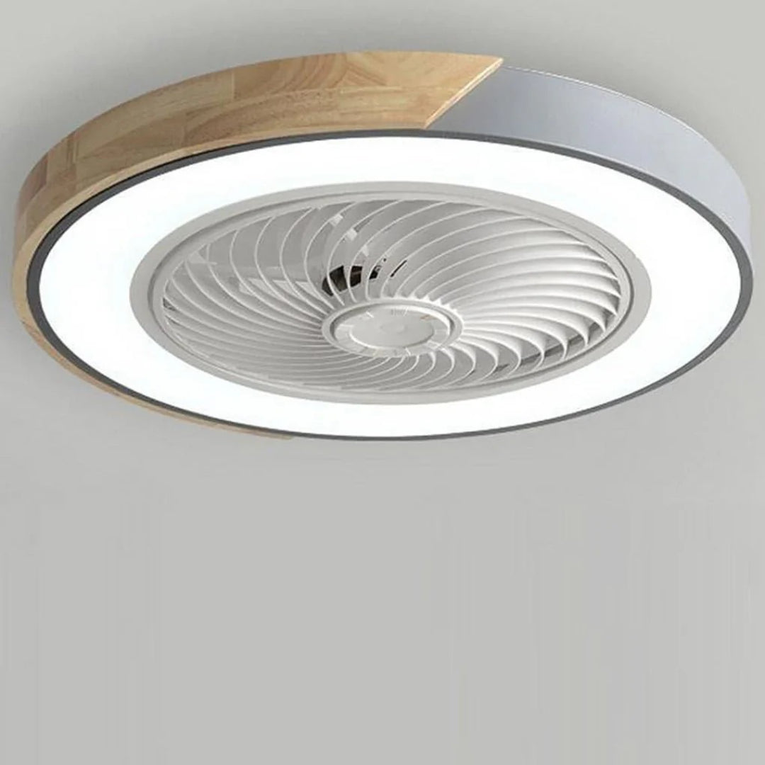 Nowoczesny drewniany wentylator sufitowy z lampą LED – widok produktu 5 | Nuvira Home