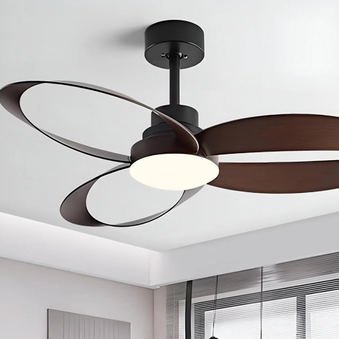 Nowoczesny geometryczny wentylator sufitowy LED – widok produktu 4 | Nuvira Home