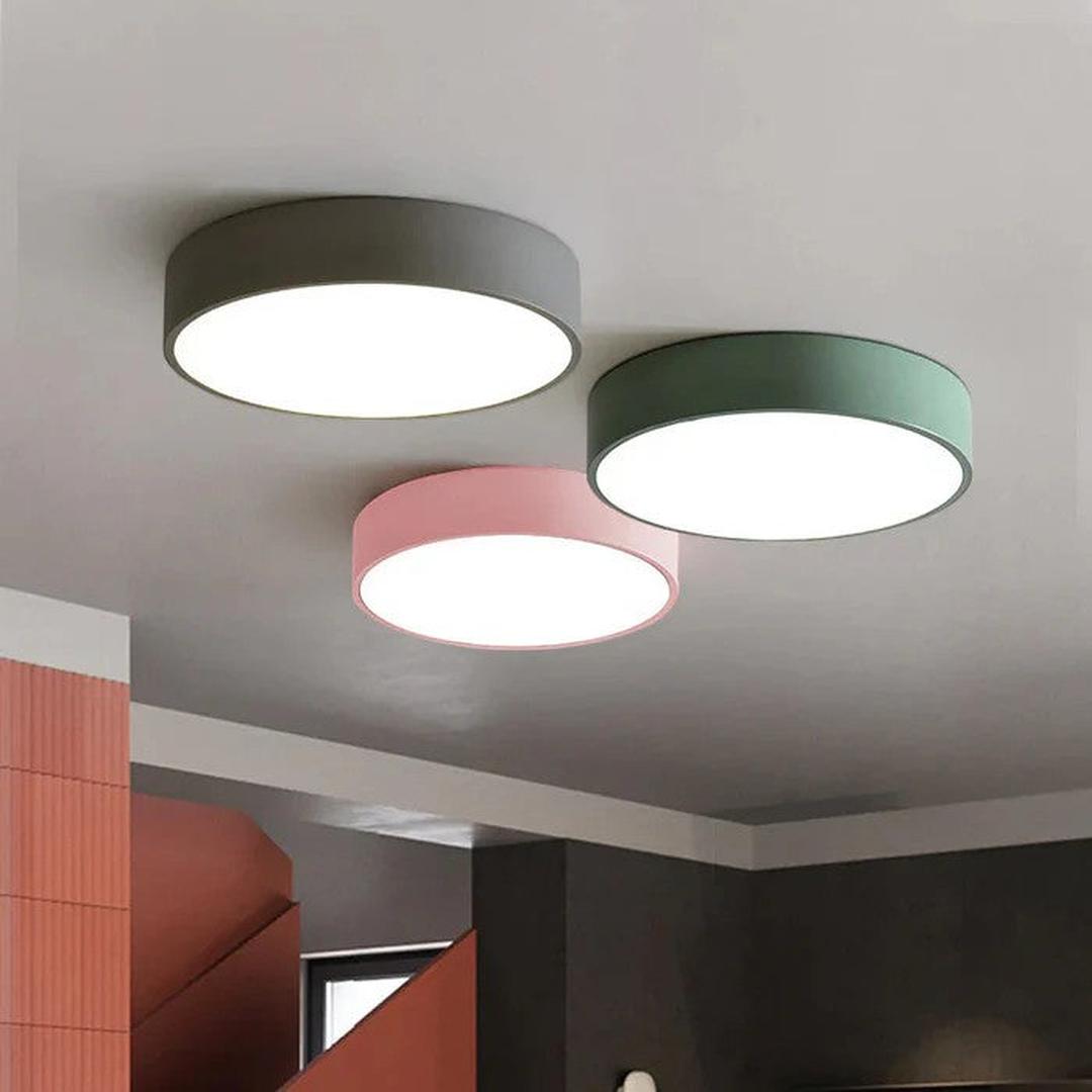 Okrągła lampa sufitowa LED w nowoczesnym stylu – widok produktu 2 | Nuvira Home