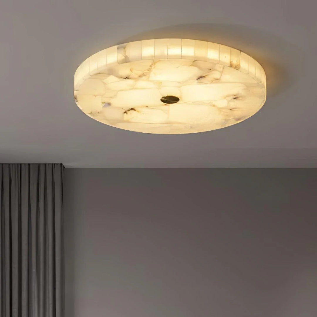 Okrągła lampa sufitowa z alabastru o naturalnym wyglądzie – widok produktu 12 | Nuvira Home