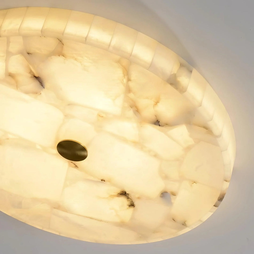 Okrągła lampa sufitowa z alabastru o naturalnym wyglądzie – widok produktu 16 | Nuvira Home