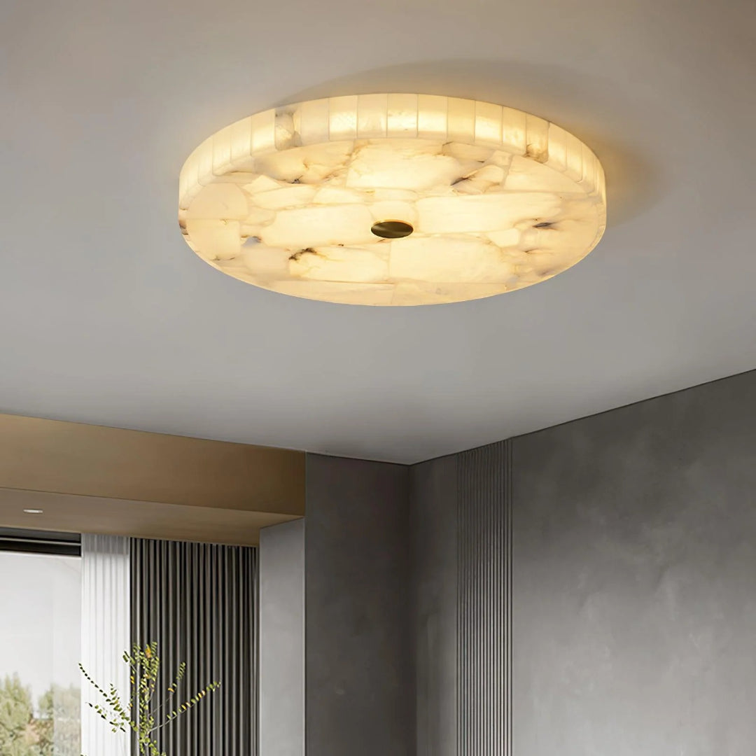 Okrągła lampa sufitowa z alabastru o naturalnym wyglądzie – widok produktu 24 | Nuvira Home