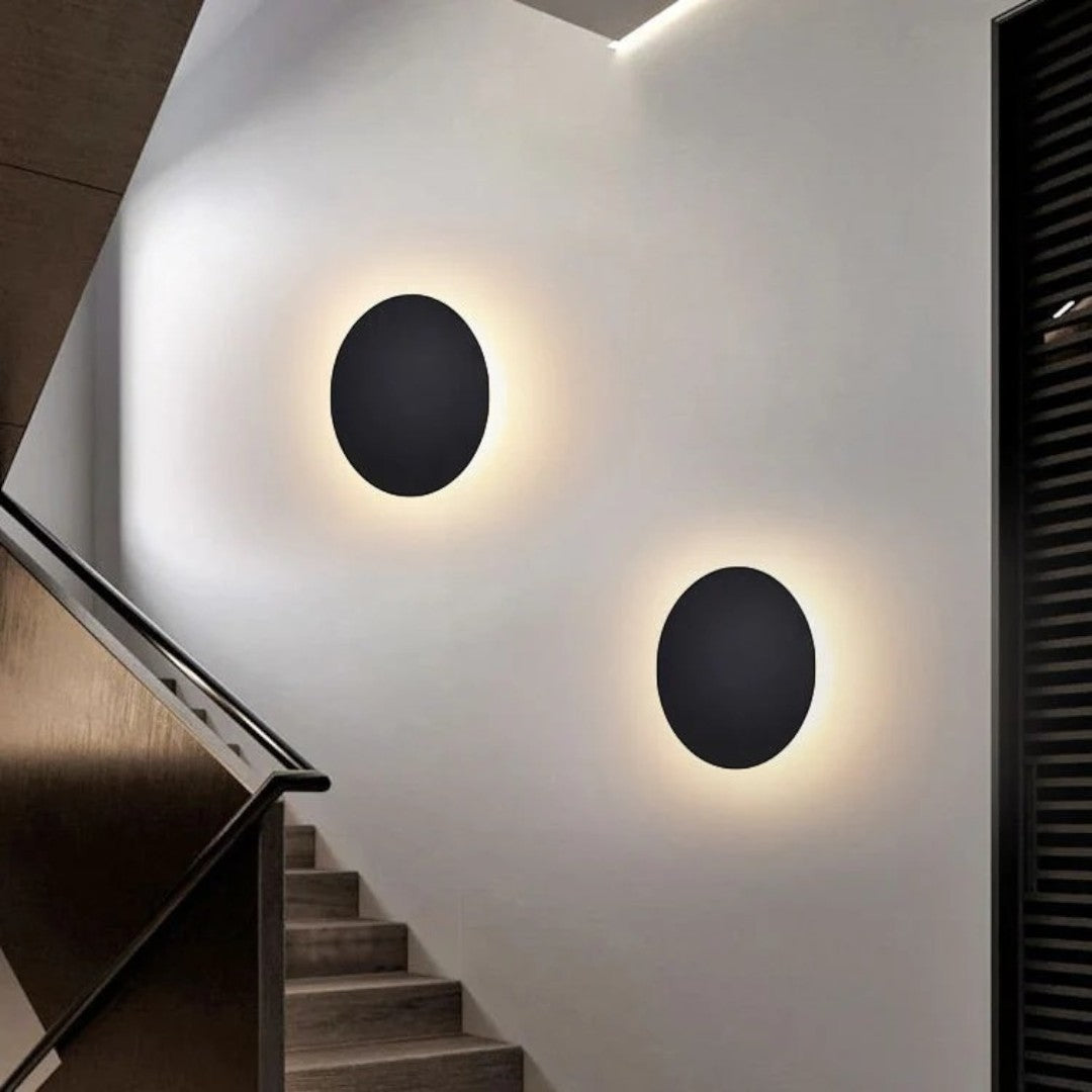 Okrągła Metalowa Lampa Ścienna LED – Stylowa – widok produktu 6 | Nuvira Home