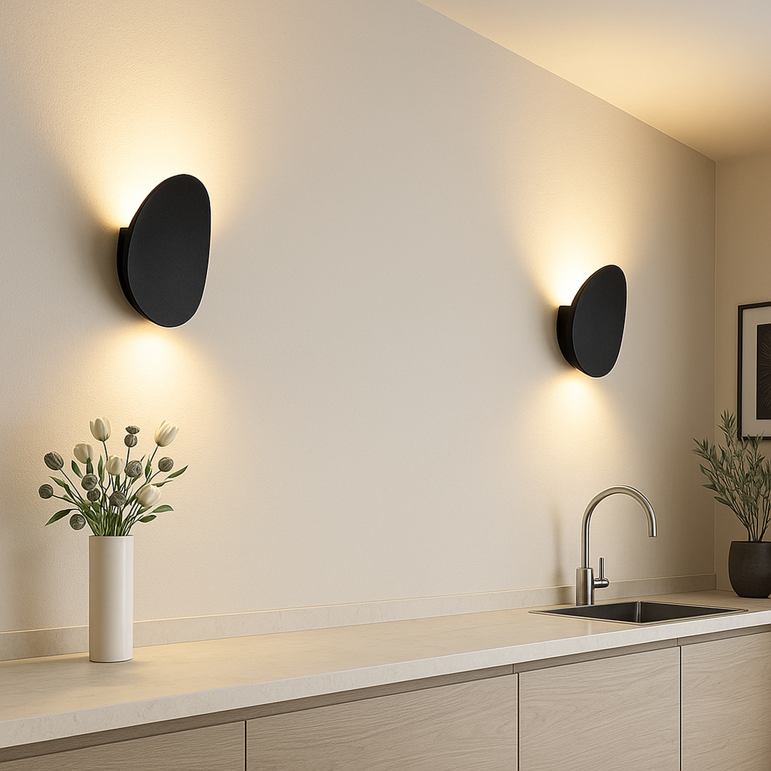 Okrągła Metalowa Lampa Ścienna – widok produktu 1 | Nuvira Home