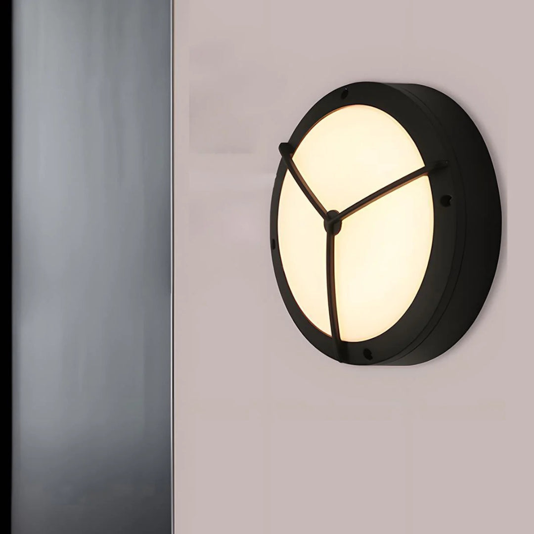 Okrągła zewnętrzna lampa ścienna LED – widok produktu 8 | Nuvira Home