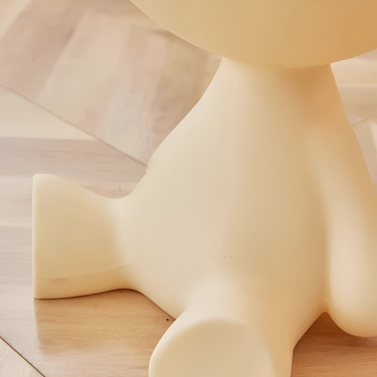 Okrągły Stolik Kawowy do Salonu w Stylu Nowoczesnym – widok produktu 8 | Nuvira Home