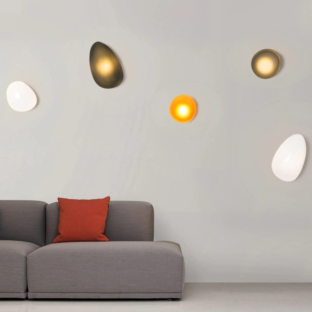 Organiczna minimalistyczna lampa ścienna – widok produktu 10 | Nuvira Home