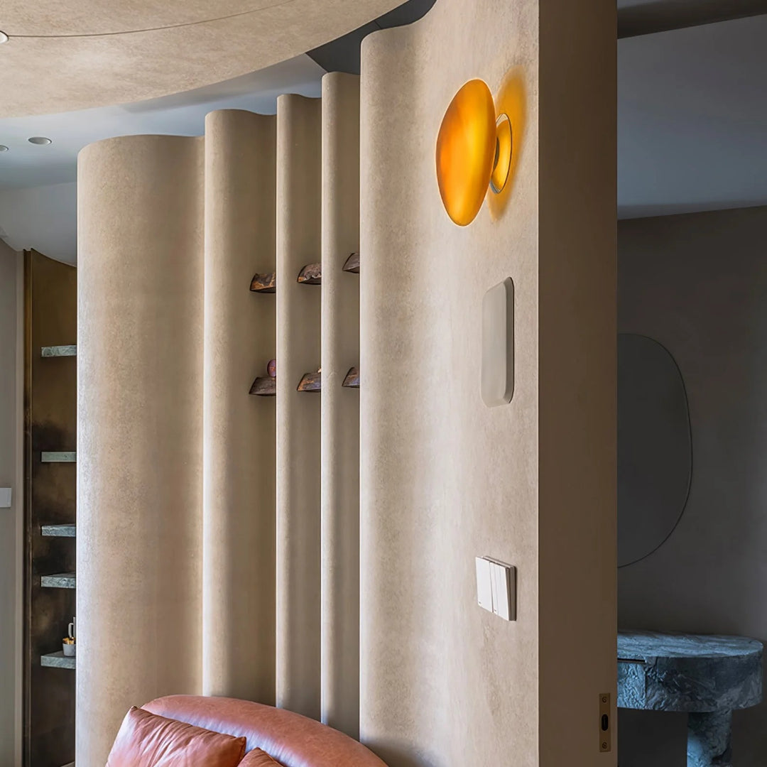 Organiczna minimalistyczna lampa ścienna – widok produktu 13 | Nuvira Home
