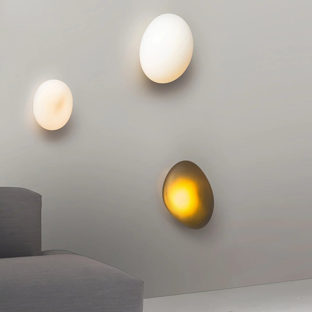 Organiczna minimalistyczna lampa ścienna – widok produktu 16 | Nuvira Home