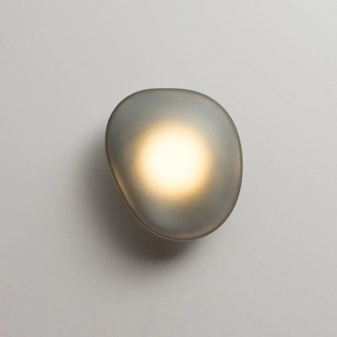 Organiczna minimalistyczna lampa ścienna – widok produktu 30 | Nuvira Home