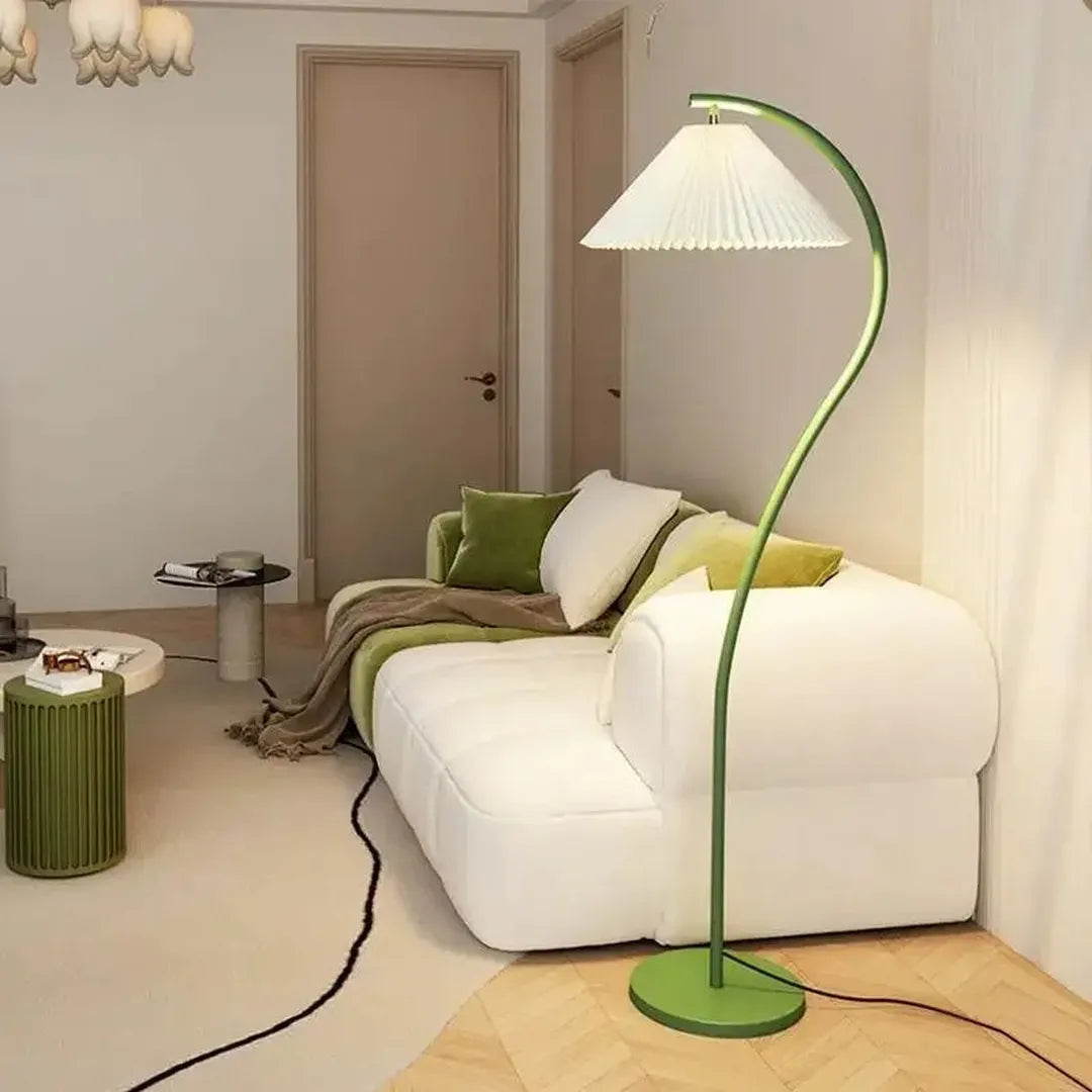 Podłogowa Lampa LED Z Tkaniny Do Nastrojowego Oświetlenia Salonu – widok produktu 1 | Nuvira Home