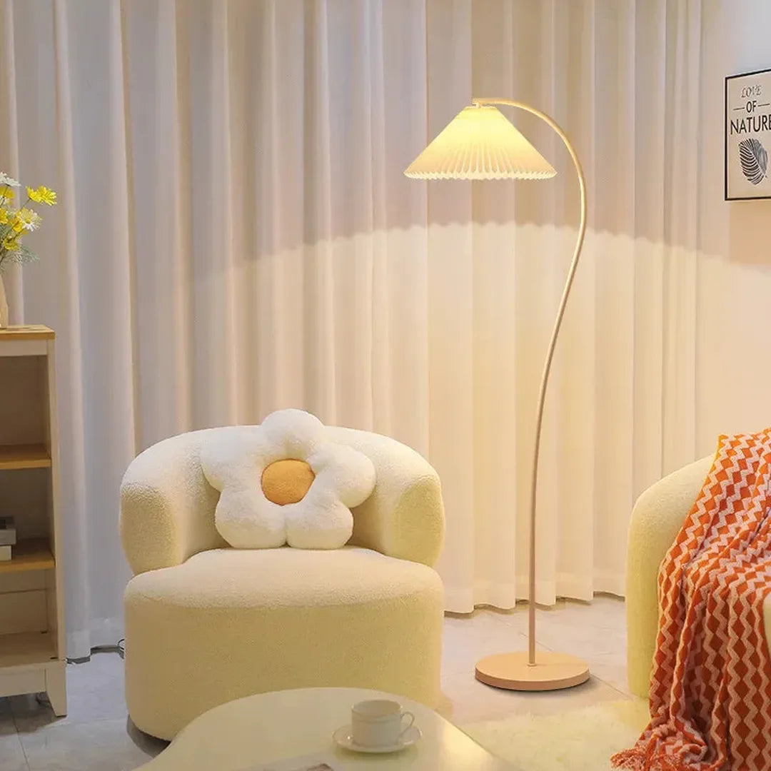 Podłogowa Lampa LED Z Tkaniny Do Nastrojowego Oświetlenia Salonu – widok produktu 5 | Nuvira Home