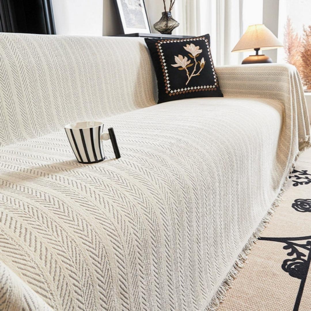 Pokrowiec Na Sofę Chenille We Wzór Jodełki – Stylowy – widok produktu 3 | Nuvira Home