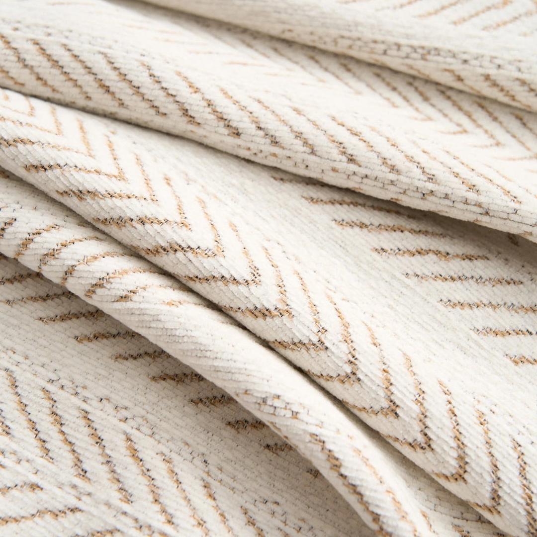 Pokrowiec Na Sofę Chenille We Wzór Jodełki – Stylowy – widok produktu 4 | Nuvira Home