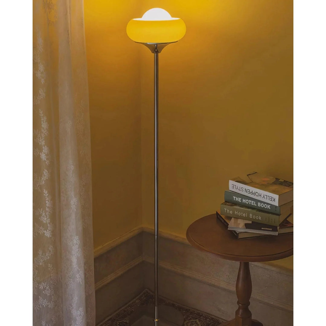 Retro szklana lampa podłogowa – widok produktu 8 | Nuvira Home