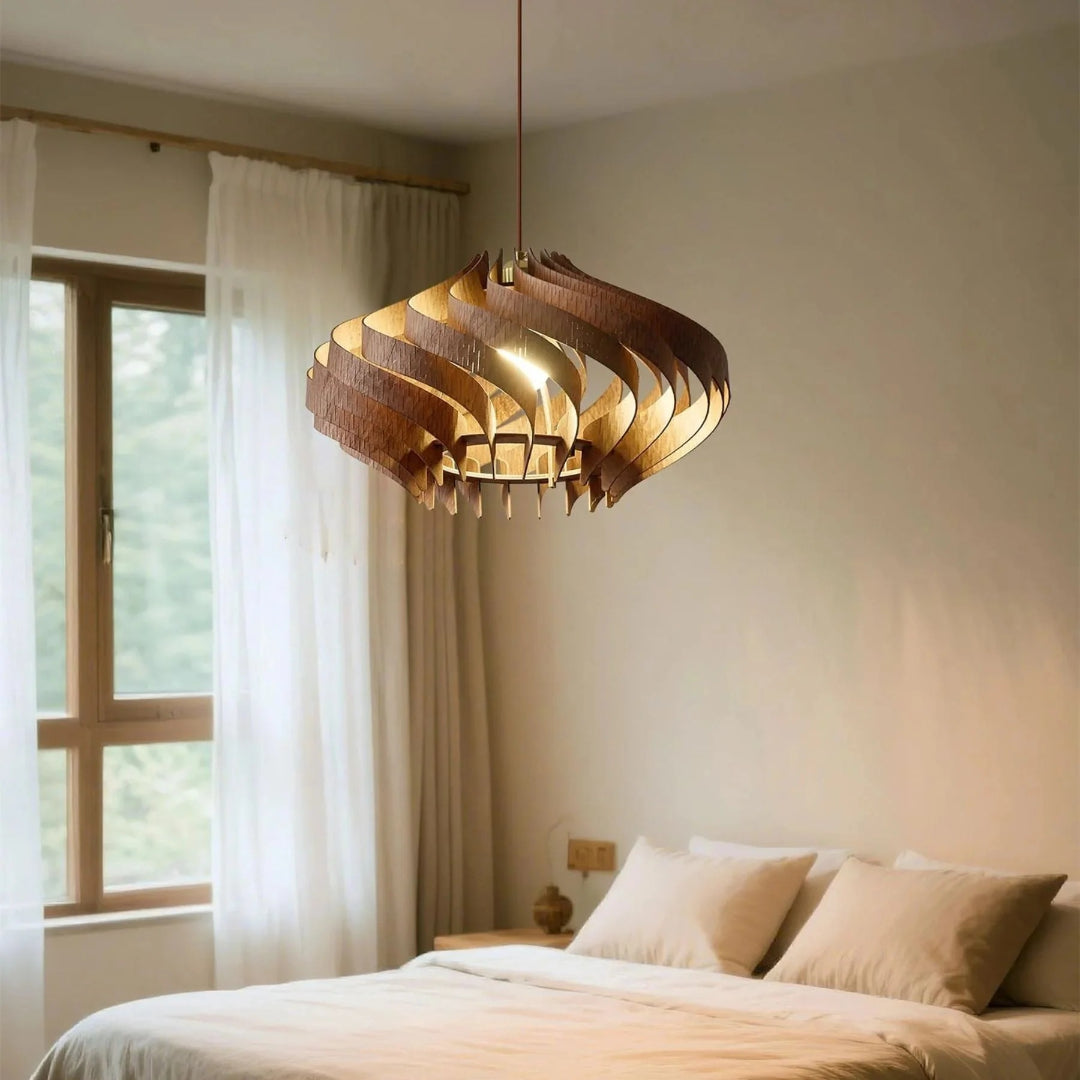 Rzeźbiarska drewniana lampa wisząca spiralna – widok produktu 16 | Nuvira Home