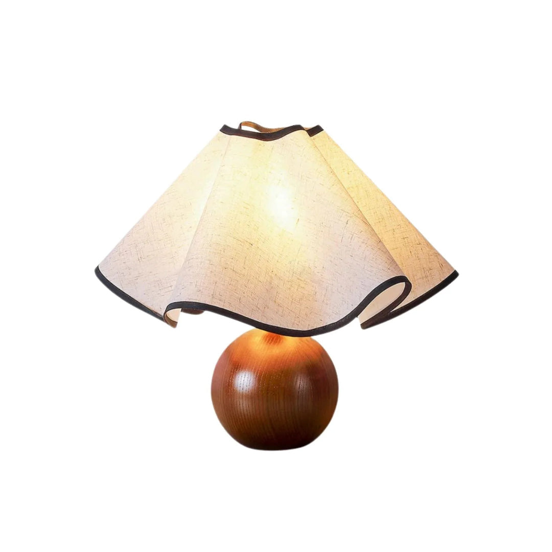 Rzeźbiarska lampa stołowa Wave – widok produktu 2 | Nuvira Home