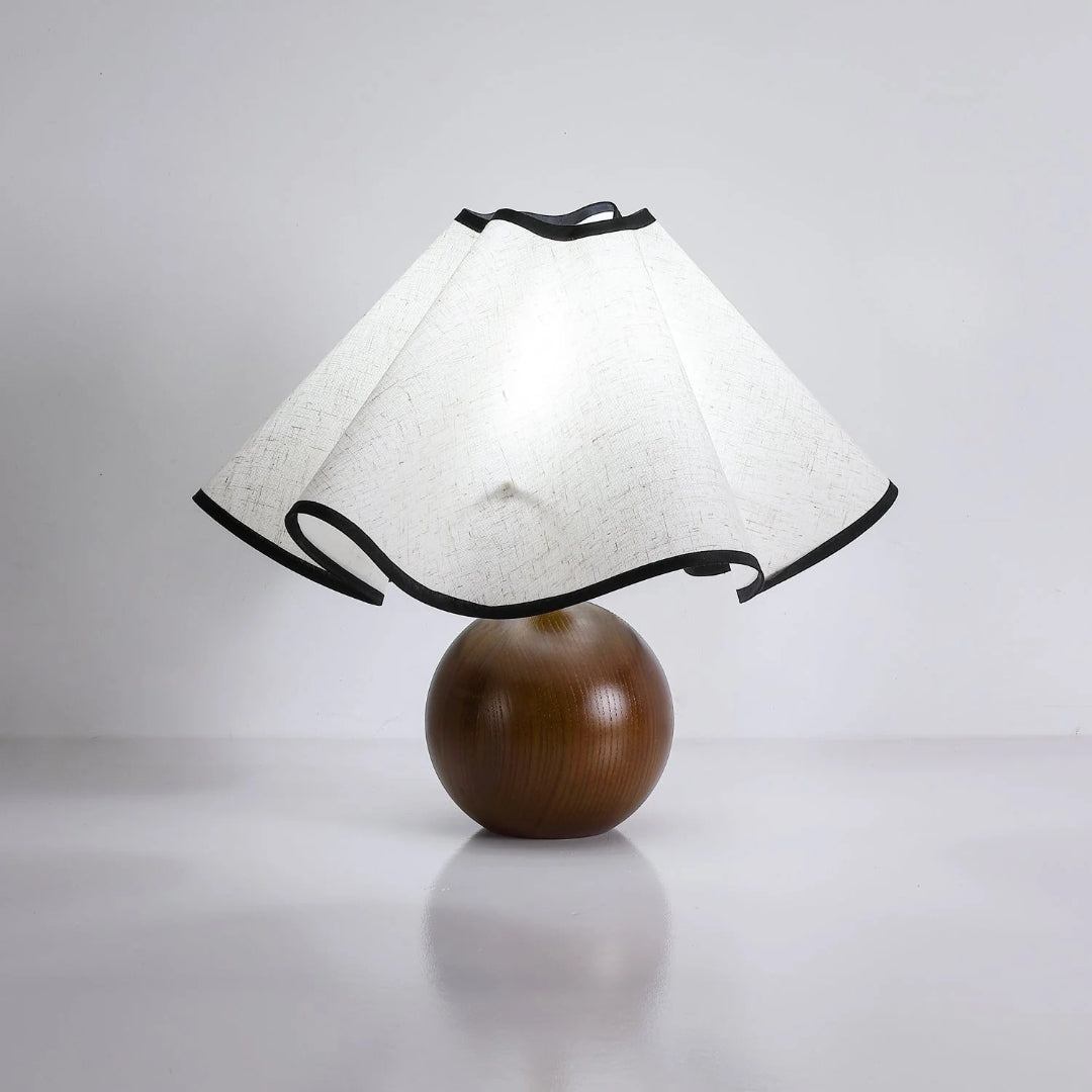 Rzeźbiarska lampa stołowa Wave – widok produktu 20 | Nuvira Home