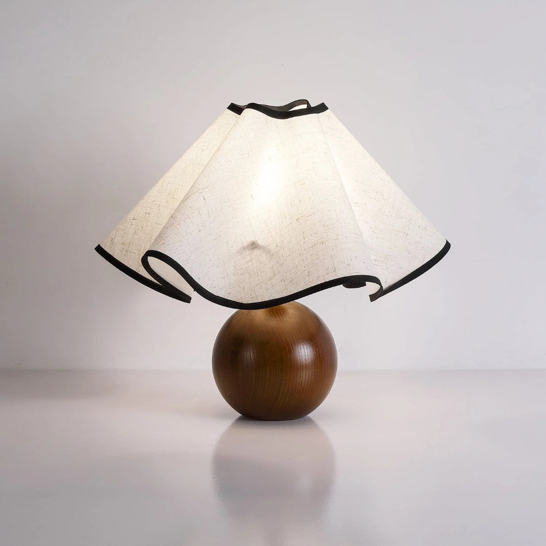 Rzeźbiarska lampa stołowa Wave – widok produktu 22 | Nuvira Home