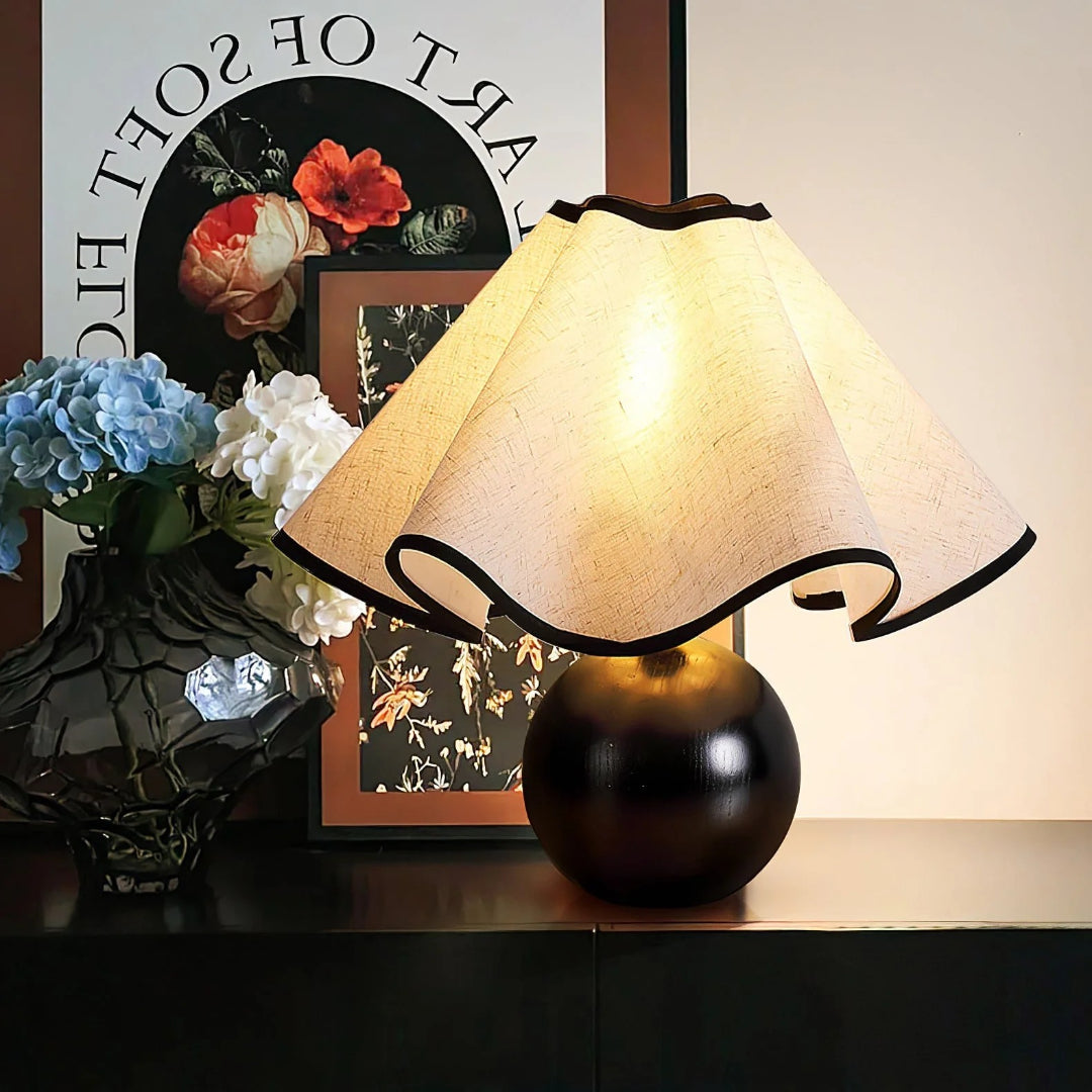 Rzeźbiarska lampa stołowa Wave – widok produktu 27 | Nuvira Home