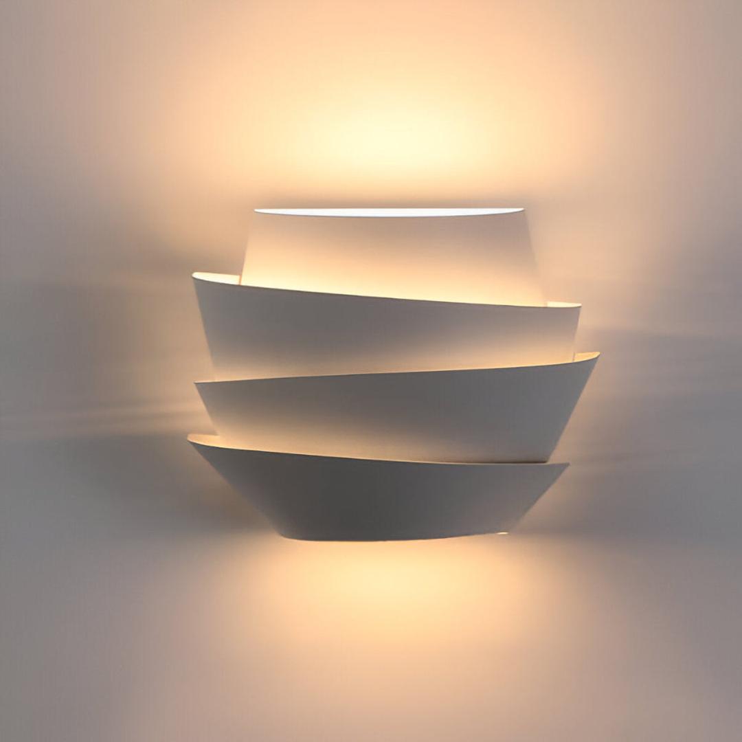 Skandynawska Lampa Ścienna – Nowoczesny Design – widok produktu 1 | Nuvira Home