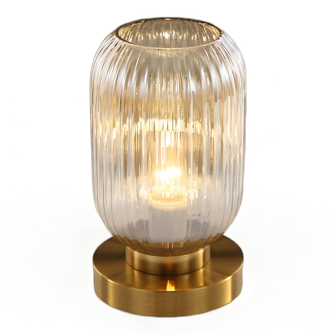 Skandynawska Lampa Stołowa z Żłobionego Szkła – Elegancki Design – widok produktu 16 | Nuvira Home