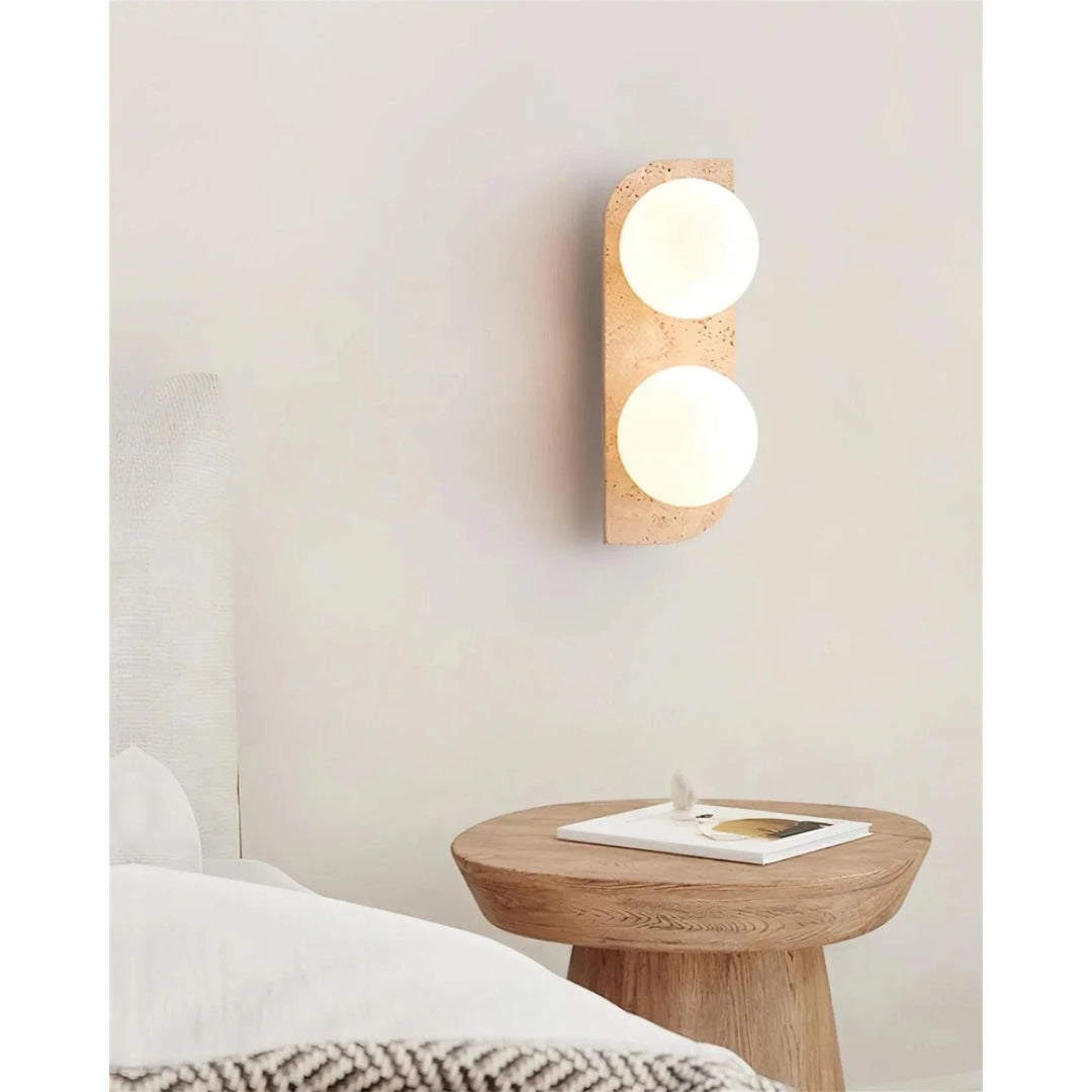 Skandynawska okrągła lampa ścienna z trawertynu – widok produktu 7 | Nuvira Home
