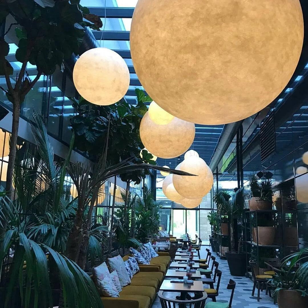 Skandynawska okrągła lampa wisząca Moon – widok produktu 3 | Nuvira Home