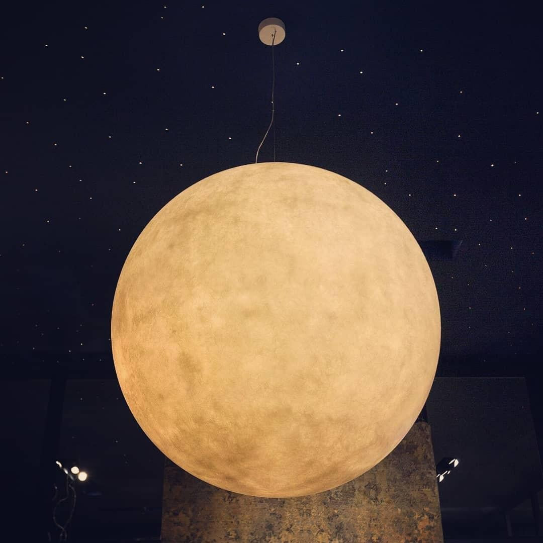 Skandynawska okrągła lampa wisząca Moon – widok produktu 11 | Nuvira Home