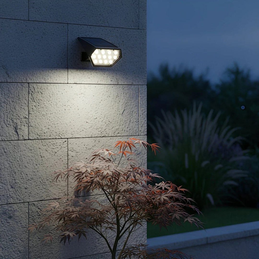 Solarny LED reflektor ogrodowy – widok produktu 4 | Nuvira Home