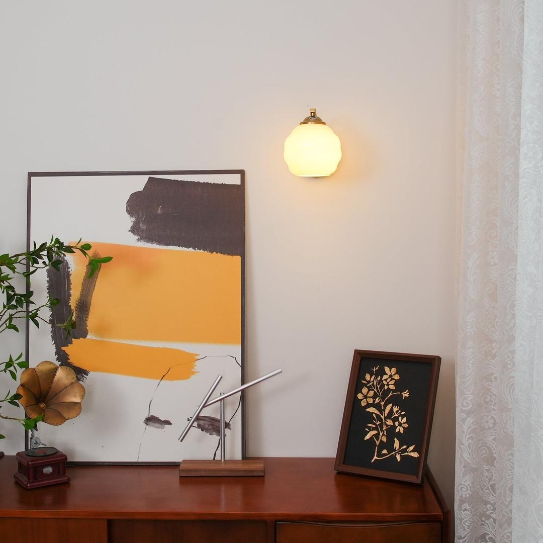 Szklana Lampa Ścienna Art Deco W Stylu Vintage – widok produktu 2 | Nuvira Home